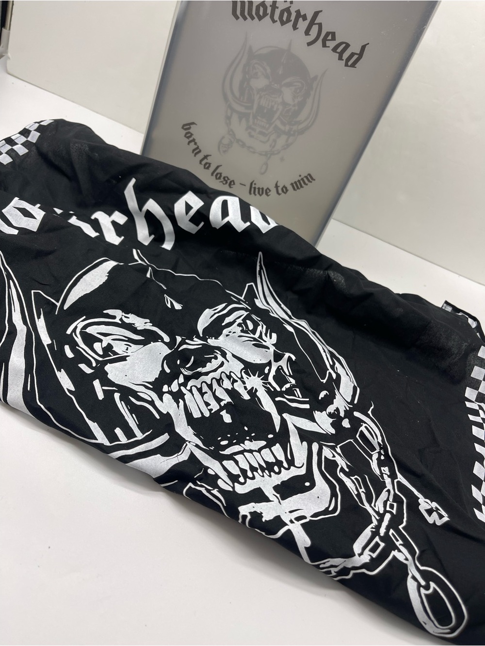Vans MOTORHEAD Black Bandana Scarf with Silver Skull & Chain Graphic - Picture 8 of 12